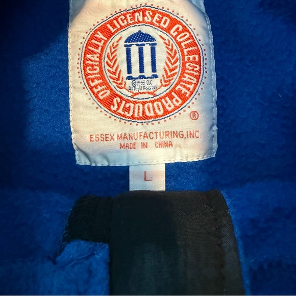 vintage University of Florida fleece jacket by Essex Manufacturing Inc. - Picture 9 of 10
